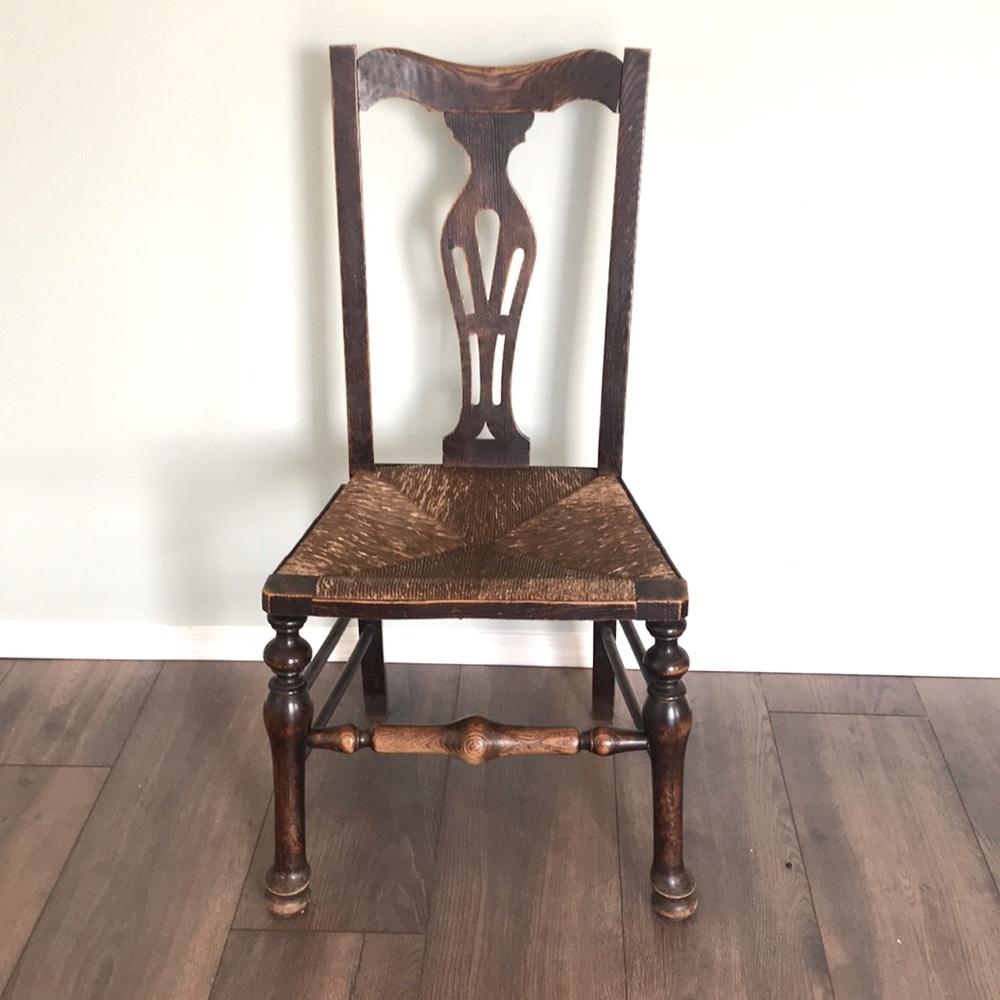 💕🌼 Antique side chair's 1890’s ( possibly earlier ) - a piece of art work 🌻🌺